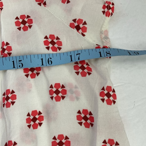 Old Navy Short Sleeves Button Front Shirt Size Medium - Picture 11 of 11